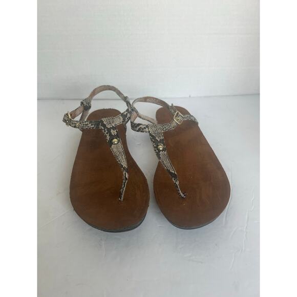 Clarks Python Snake Gray And Cream Thong Buckle Strappy T Print Sandals Sz 9M - Picture 4 of 11